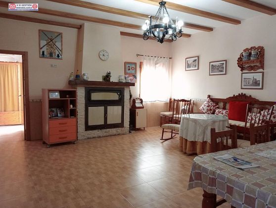 Foto 1 de Xalet en venda a Alcázar de San Juan de 7 habitacions amb terrassa i garatge
