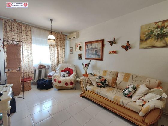 Foto 1 de Casa adossada en venda a Villafranca de los Caballeros de 3 habitacions amb terrassa i garatge