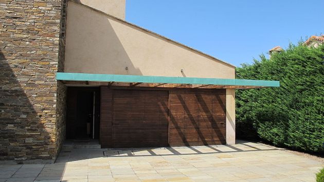 Foto 2 de Xalet en venda a Torrecaballeros de 3 habitacions amb terrassa i garatge