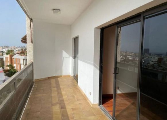 Foto 1 de Venta de piso en Ifara - Urbanización Anaga de 5 habitaciones con terraza y jardín