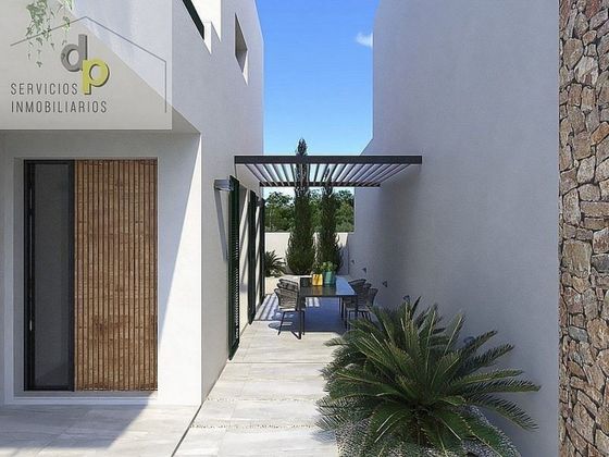 Foto 2 de Venta de chalet en avenida Oscar Espla de 3 habitaciones con terraza y piscina