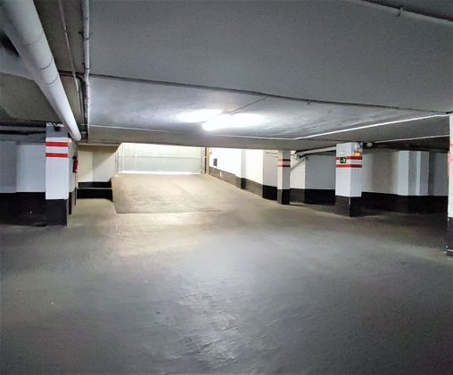 Foto 2 de Garaje en alquiler en calle Ribera de Botica Vieja de 9 m²