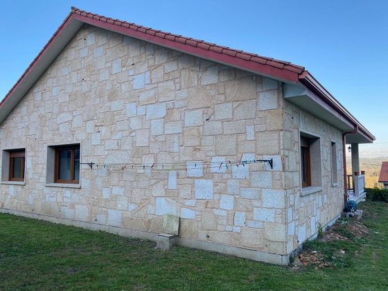 Foto 2 de Xalet en venda a Brión de 3 habitacions amb terrassa i garatge