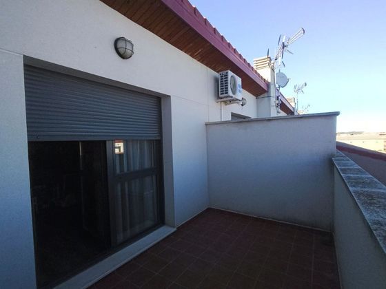 Foto 2 de Casa en venta en Cigales de 3 habitaciones con terraza y garaje