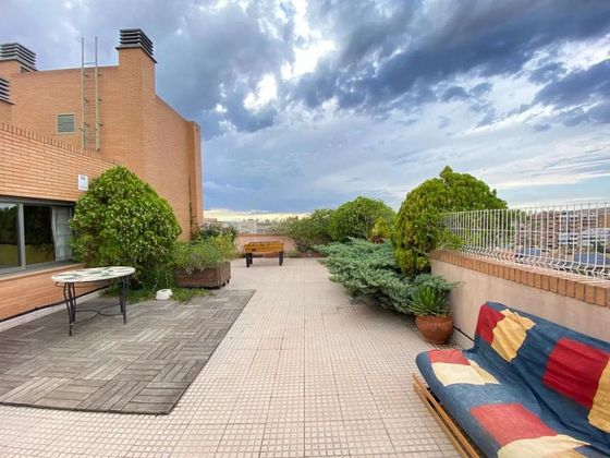 Foto 1 de Ático en venta en paseo Alberto Casañal Shakery de 4 habitaciones con terraza y garaje