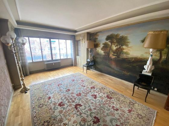Foto 1 de Pis en venda a Ruiseñores de 5 habitacions amb terrassa i garatge