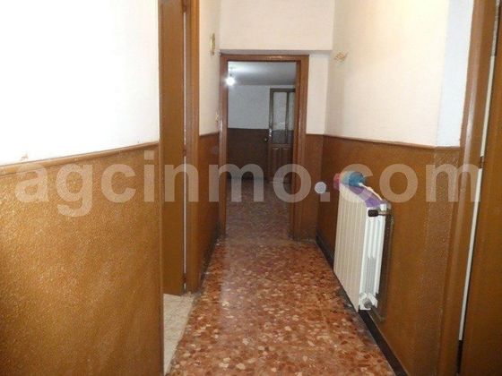 Foto 2 de Casa en venda a Aldeamayor de San Martín de 6 habitacions amb garatge i calefacció