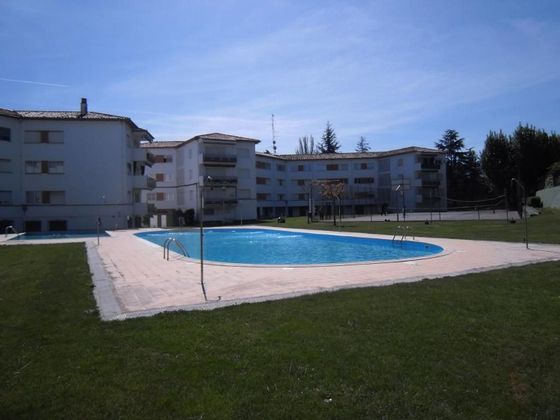 Foto 1 de Pis en venda a Albelda de Iregua de 3 habitacions amb terrassa i piscina