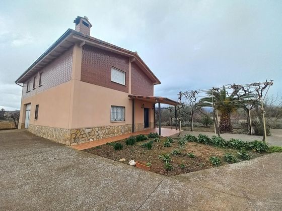 Foto 1 de Venta de casa rural en Albelda de Iregua de 3 habitaciones con terraza y garaje