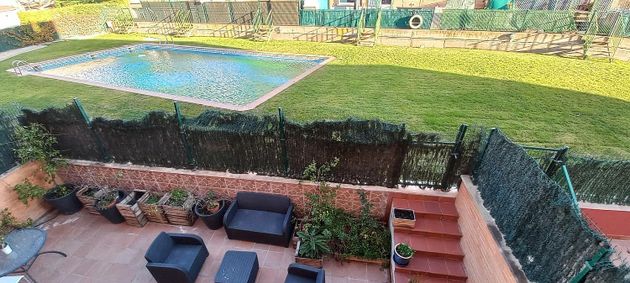 Foto 1 de Pis en venda a Villamediana de Iregua de 3 habitacions amb terrassa i piscina