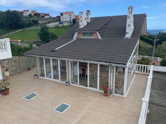 Foto 1 de Xalet en venda a Castrillón de 4 habitacions amb terrassa i piscina
