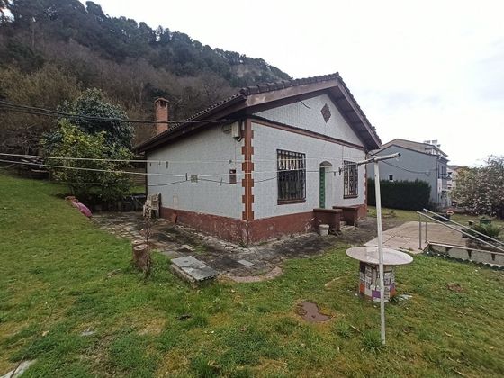 Foto 2 de Venta de chalet en Castrillón de 2 habitaciones con garaje y jardín