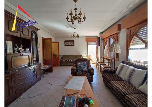 Foto 2 de Casa en venda a El Carmen de 4 habitacions amb terrassa i calefacció