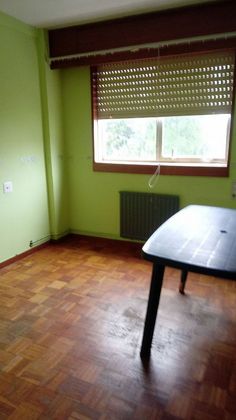 Foto 2 de Venta de piso en Vilalba de 4 habitaciones con aire acondicionado y calefacción