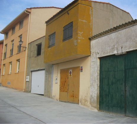Foto 1 de Venta de edificio en Medina de Rioseco de 511 m²