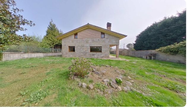 Foto 1 de Casa en venda a Matamá - Beade - Bembrive - Valádares - Zamáns de 4 habitacions amb terrassa i garatge