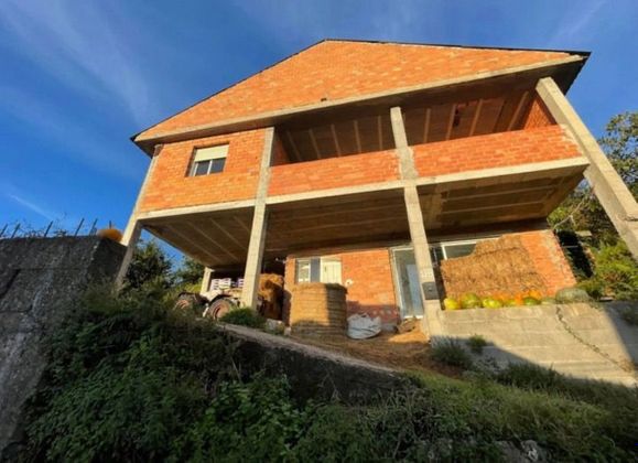 Foto 1 de Casa en venda a Gondomar de 2 habitacions amb terrassa i balcó