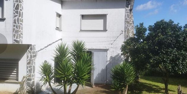 Foto 2 de Casa en venta en Ribadumia de 3 habitaciones con terraza y garaje