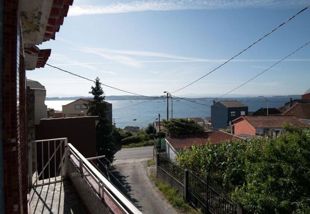 Foto 2 de Casa en venda a Boiro de 4 habitacions amb terrassa i garatge
