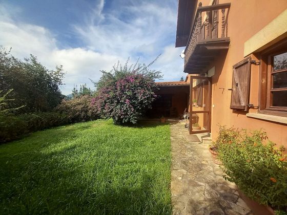 Foto 2 de Xalet en venda a calle Aguero de 7 habitacions amb terrassa i jardí