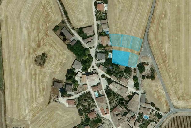 Foto 1 de Venta de terreno en Yerri de 2976 m²