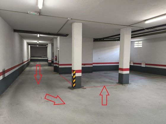 Foto 2 de Alquiler de garaje en avenida Acea Da Ma de 11 m²