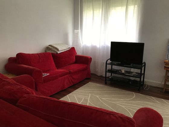 Foto 2 de Alquiler de piso en Villamonte de 5 habitaciones con muebles y calefacción