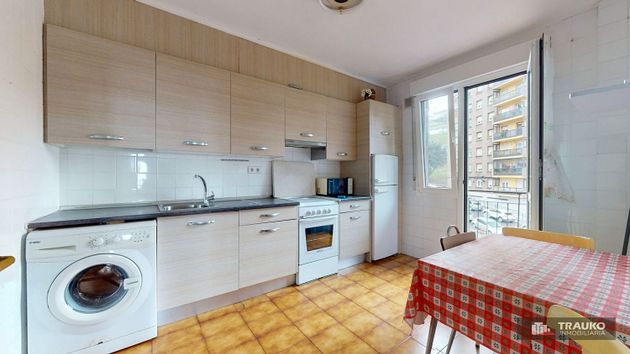 Foto 1 de Pis en venda a Zurbarán-Arabella de 2 habitacions amb terrassa i garatge
