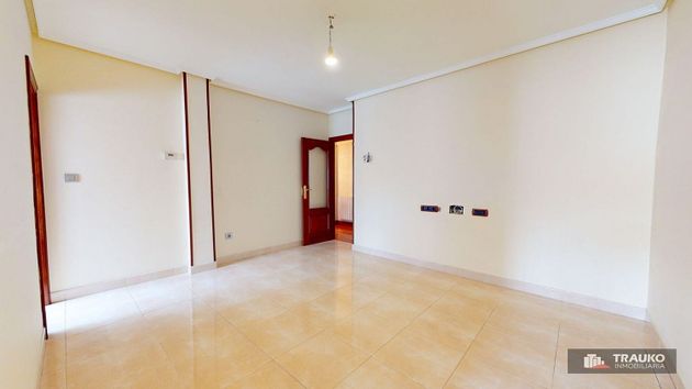 Foto 1 de Piso en venta en Zurbarán-Arabella de 3 habitaciones con calefacción y ascensor