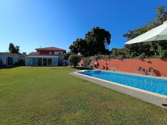 Foto 1 de Xalet en venda a Mera - Serantes de 3 habitacions amb piscina i jardí