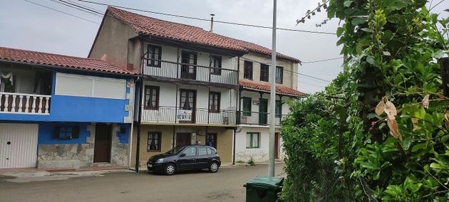 Foto 2 de Casa en venda a barrio La Lombana de 3 habitacions amb balcó