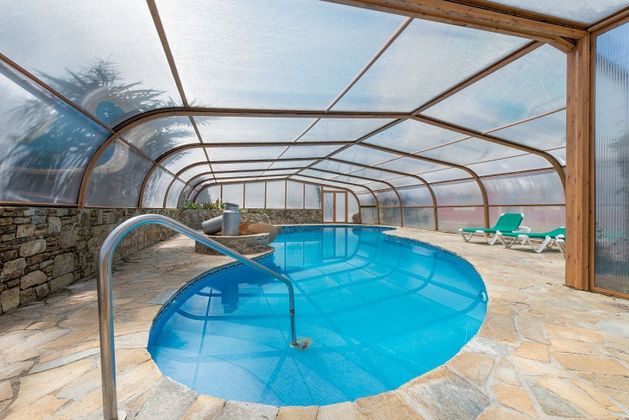 Foto 1 de Xalet en venda a Dorneda de 6 habitacions amb piscina i garatge