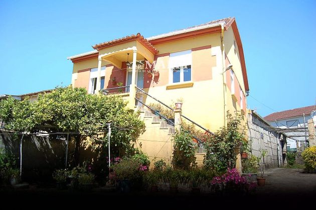 Foto 1 de Casa en venta en Ponteareas de 3 habitaciones con jardín y balcón