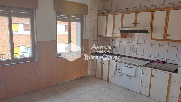 Foto 2 de Pis en venda a calle Unamuno de 3 habitacions i 65 m²