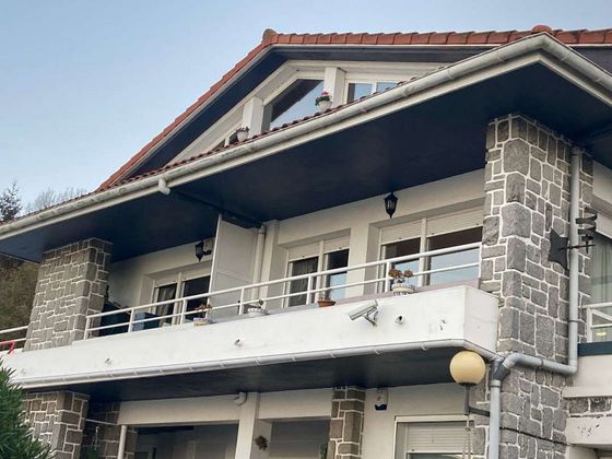 Foto 2 de Casa en venda a Mundaka de 3 habitacions amb terrassa i piscina