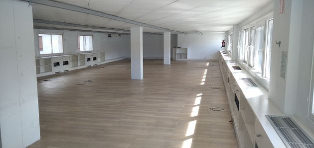 Foto 2 de Oficina en alquiler en Basurtu de 591 m²