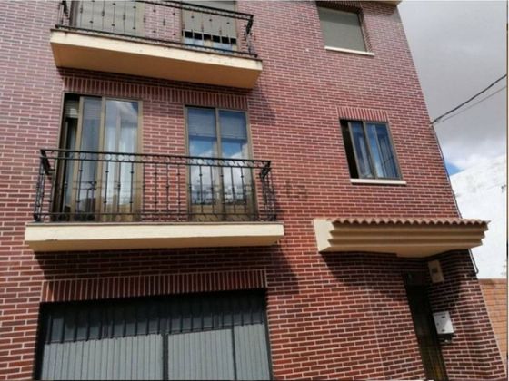 Foto 1 de Pis en venda a Cigales de 3 habitacions amb terrassa i garatge