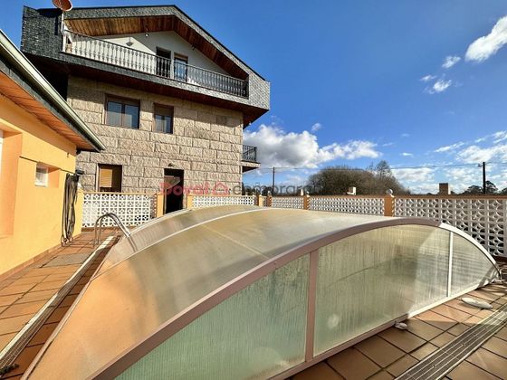 Foto 2 de Xalet en venda a Tomiño de 9 habitacions amb terrassa i piscina