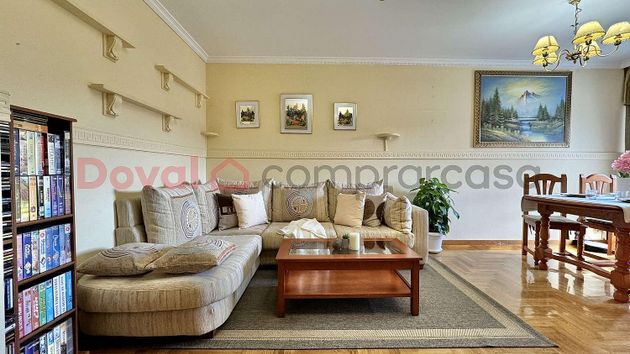 Foto 2 de Piso en venta en Ponteareas de 3 habitaciones con garaje y jardín