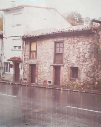 Foto 1 de Casa en venda a avenida Covadonga de 1 habitació i 70 m²