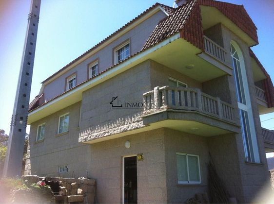 Foto 2 de Xalet en venda a Vilaboa de 3 habitacions amb terrassa i garatge
