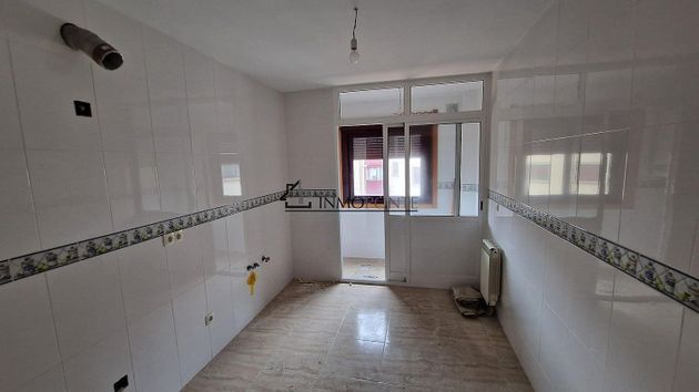 Foto 1 de Pis en venda a Moraña de 3 habitacions amb garatge i ascensor