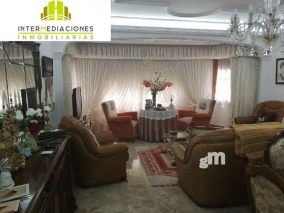 Foto 1 de Chalet en venta en Fátima de 5 habitaciones con garaje y aire acondicionado