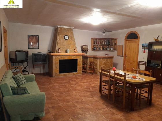 Foto 1 de Venta de chalet en Tobarra de 3 habitaciones con garaje