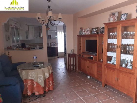 Foto 1 de Venta de casa en Tobarra de 4 habitaciones con aire acondicionado