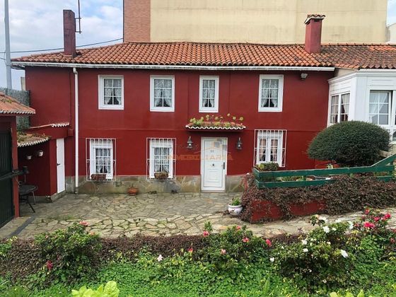Foto 1 de Xalet en venda a A Malata - Catabois - Ciudad Jardín de 2 habitacions amb terrassa i jardí
