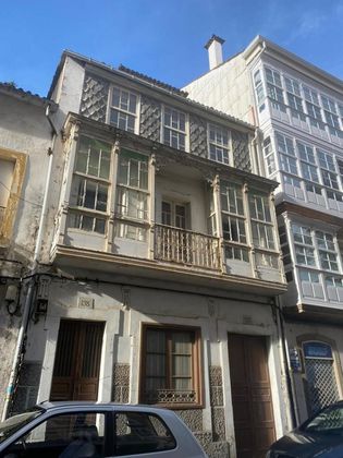 Foto 1 de Casa adossada en venda a Centro - Ferrol de 12 habitacions i 302 m²