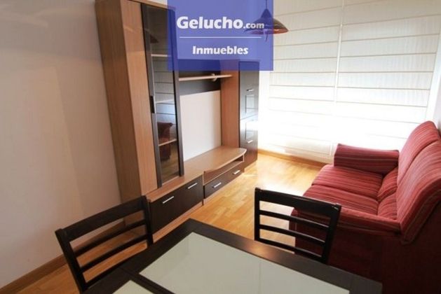 Foto 1 de Piso en venta en San Roque - As Fontiñas de 2 habitaciones con garaje y muebles
