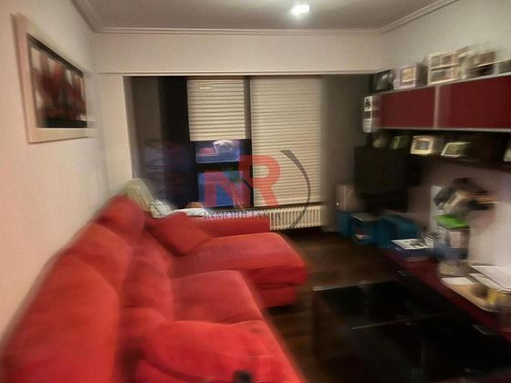 Foto 2 de Dúplex en alquiler en Barbadás de 3 habitaciones con garaje y muebles