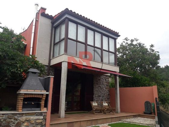 Foto 1 de Casa rural en venda a Ribadavia de 3 habitacions amb terrassa i piscina